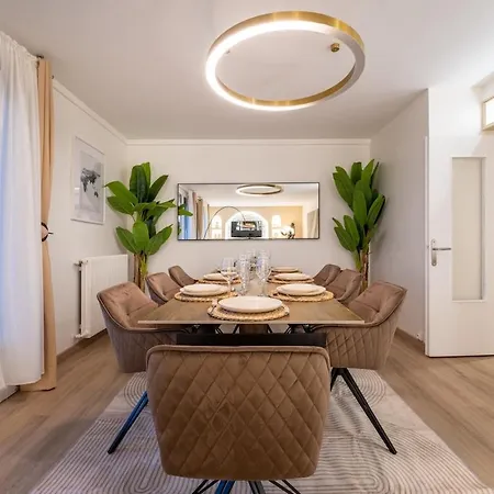 Luxurious 3 Bedrooms Sauna Jacuzzi Tinqueux