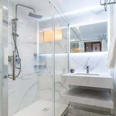 Lejlighed Luxurious 3 Bedrooms Sauna Jacuzzi