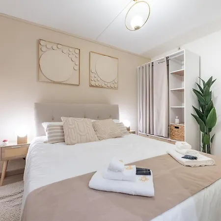 Luxurious 3 Bedrooms Sauna Jacuzzi Lejlighed *