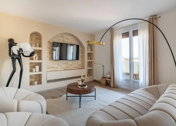 Appartamento Luxurious 3 Bedrooms Sauna Jacuzzi *