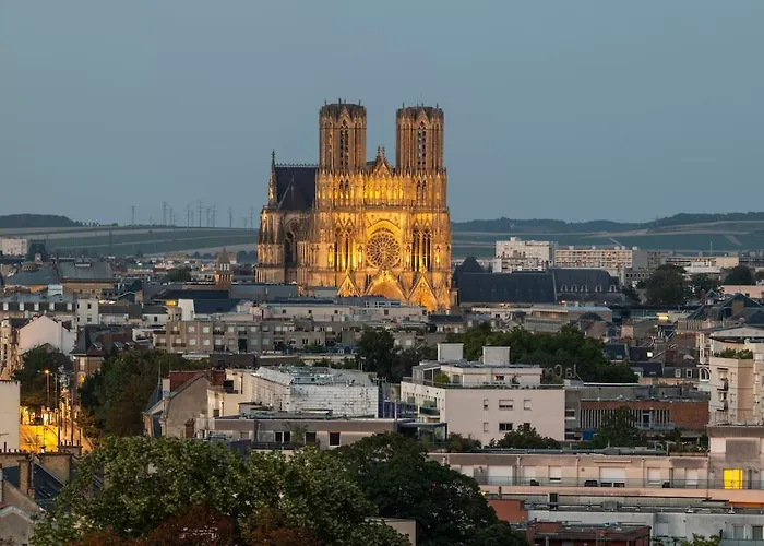 Luxurious 3 Bedrooms Sauna Jacuzzi Appartamento Tinqueux