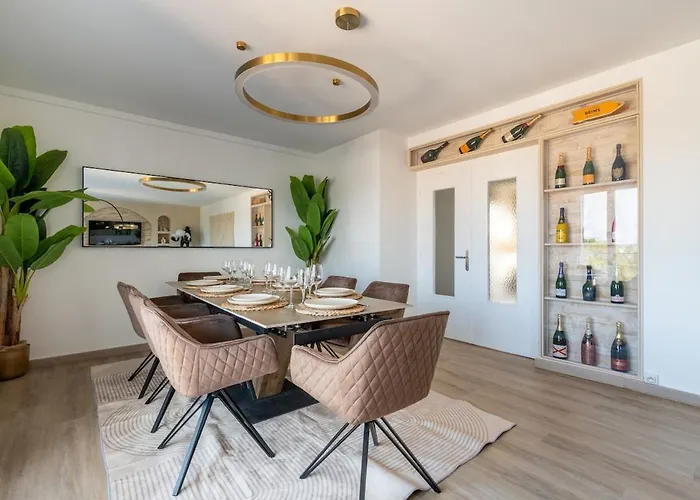 Luxurious 3 Bedrooms Sauna Jacuzzi Lejlighed Tinqueux